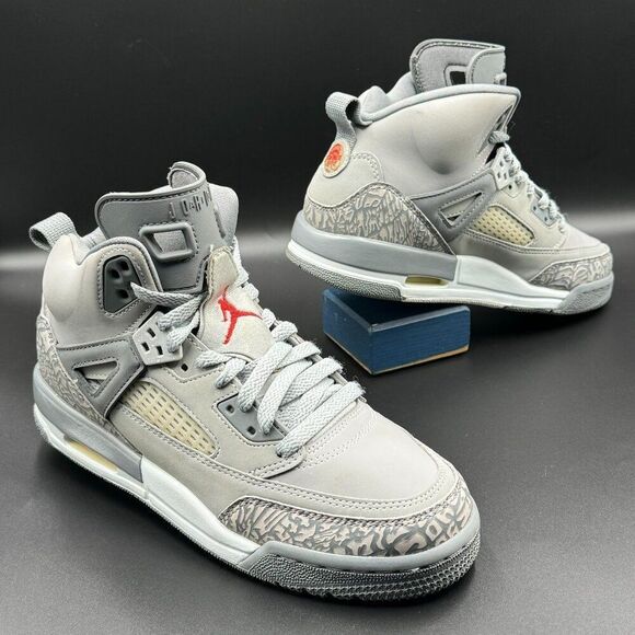 jordan spizike bg